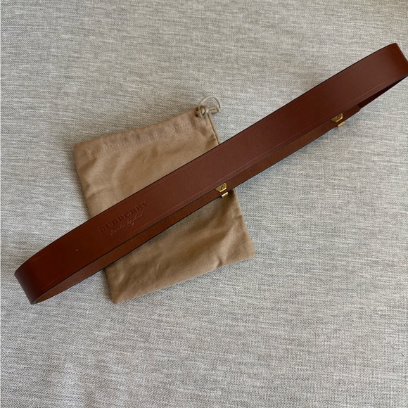 New without Tags Burberry Bridle Leather Ashmore 30MM belt in Brown - Picture 6 of 8